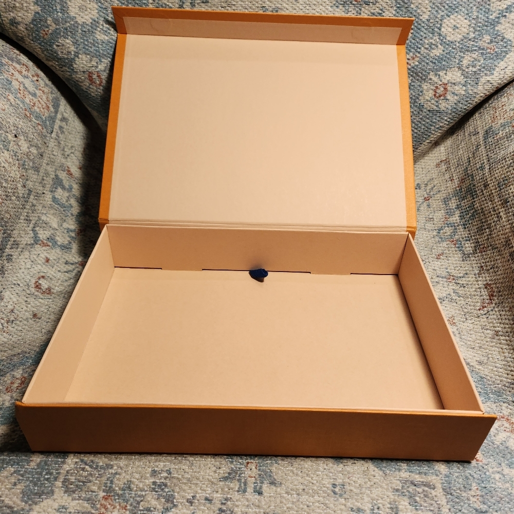 Louis Vuitton gift box - Picture 6 of 6